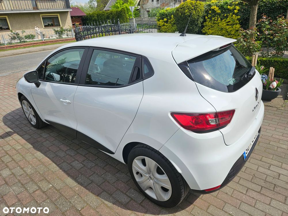 Renault Clio 1.2 16V Expression - 10