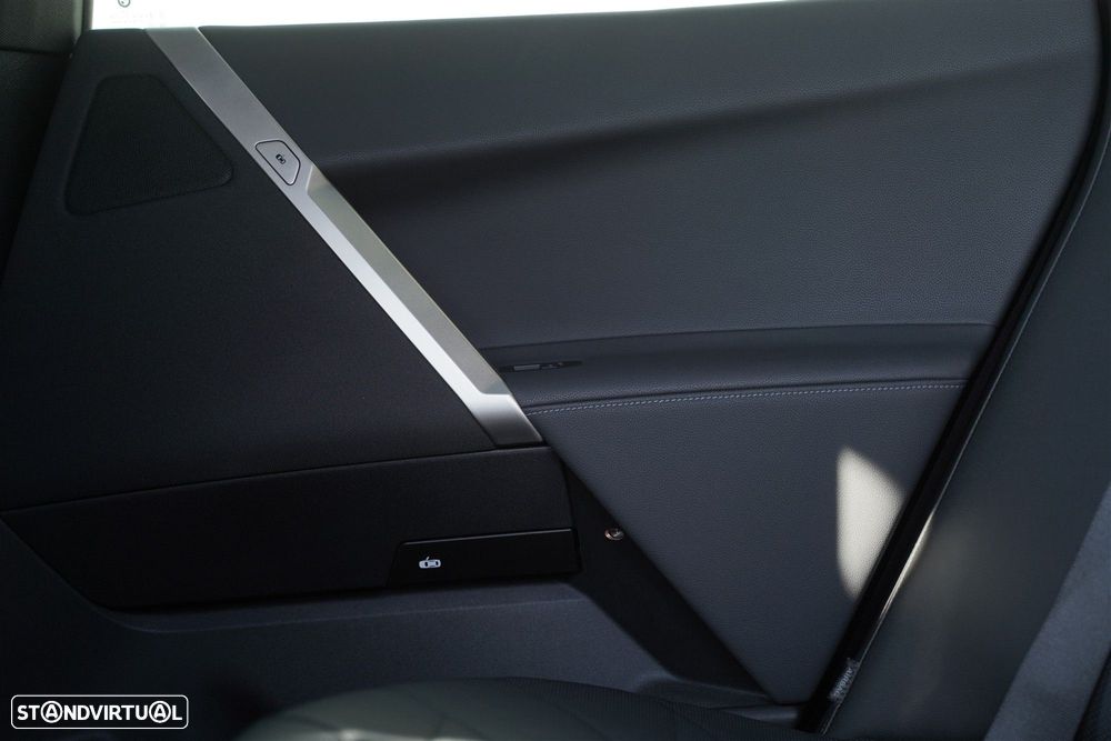 BMW iX xDrive 40 Pack Desportivo - 17