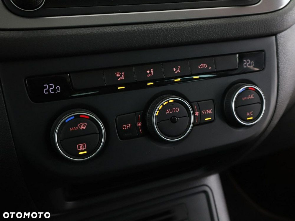 Volkswagen Tiguan 2.0 TDI SCR BlueMotion Technology Lounge Sport & Style - 27