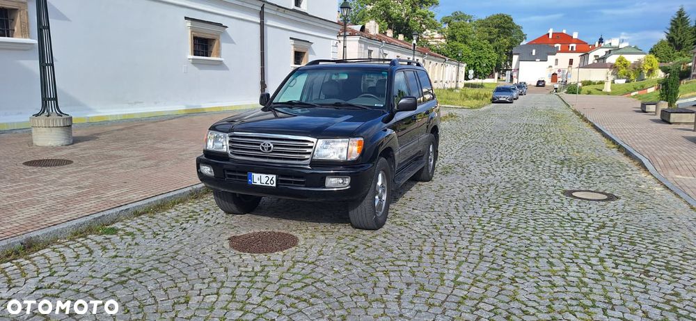 Toyota Land Cruiser - 5
