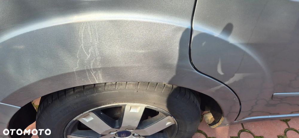 Ford S-Max 2.0 TDCi DPF Titanium - 5