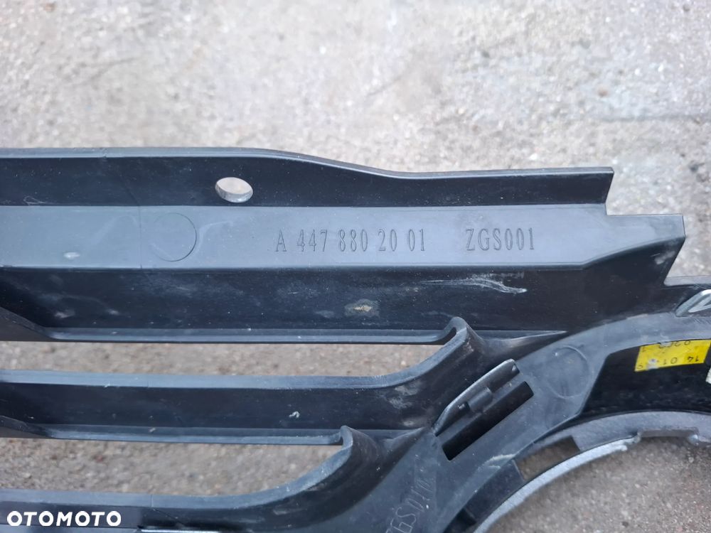 MERCEDES V-KLASA W447 ATRAPA GRILL A4478802001 - 12