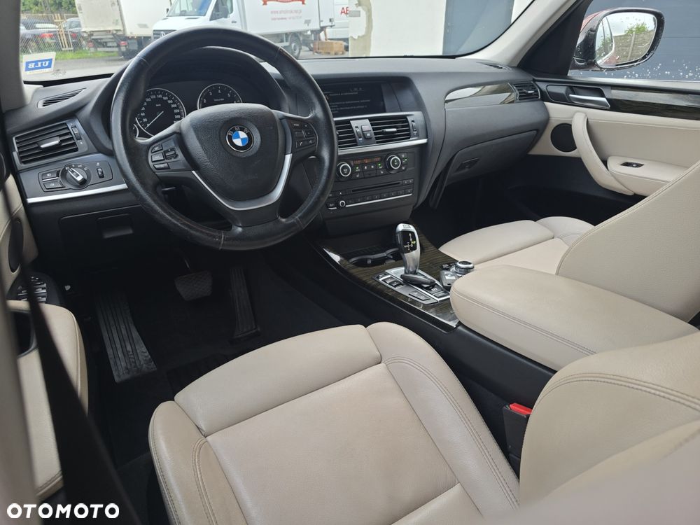 BMW X3 xDrive20i xLine - 13