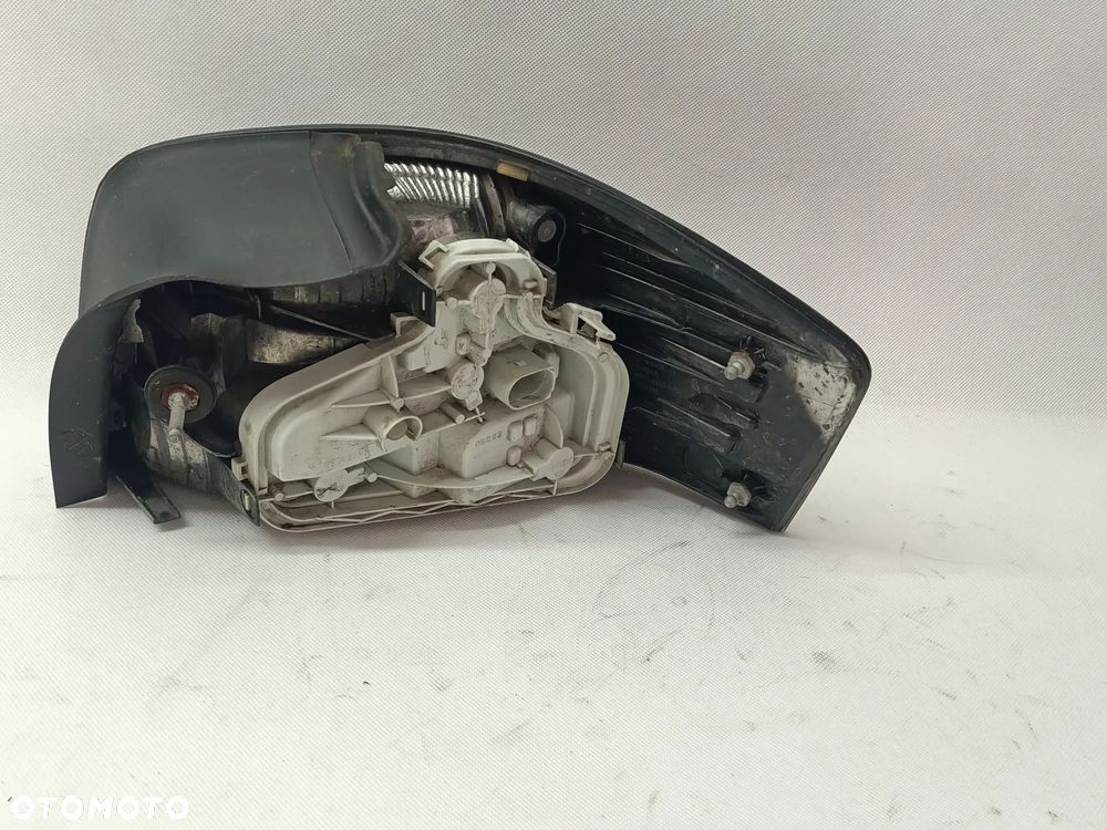 Audi A3 8P 3 drzwi lampy tylne ciemne diodowe - 6