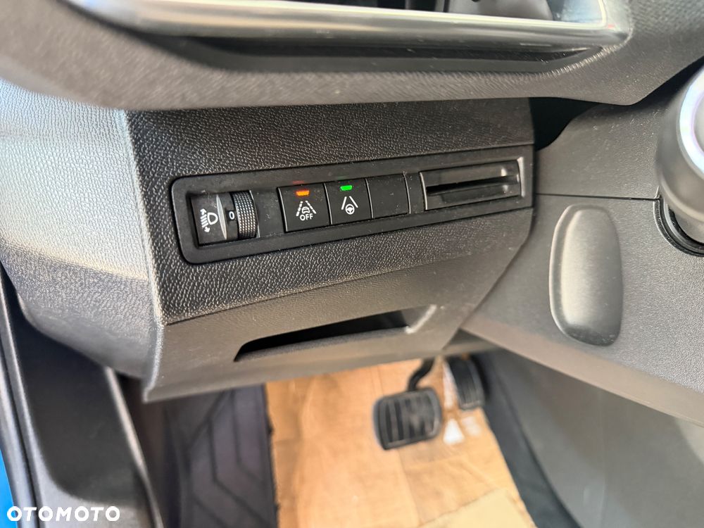 Peugeot 3008 1.2 PureTech Allure Pack S&S EAT8 - 31