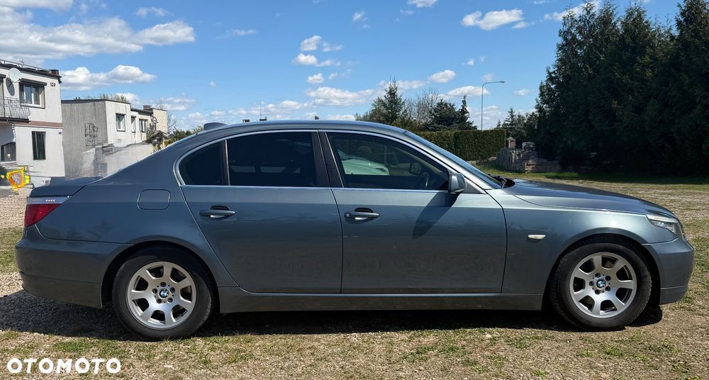 BMW Seria 5 520d Edition Exclusive - 3