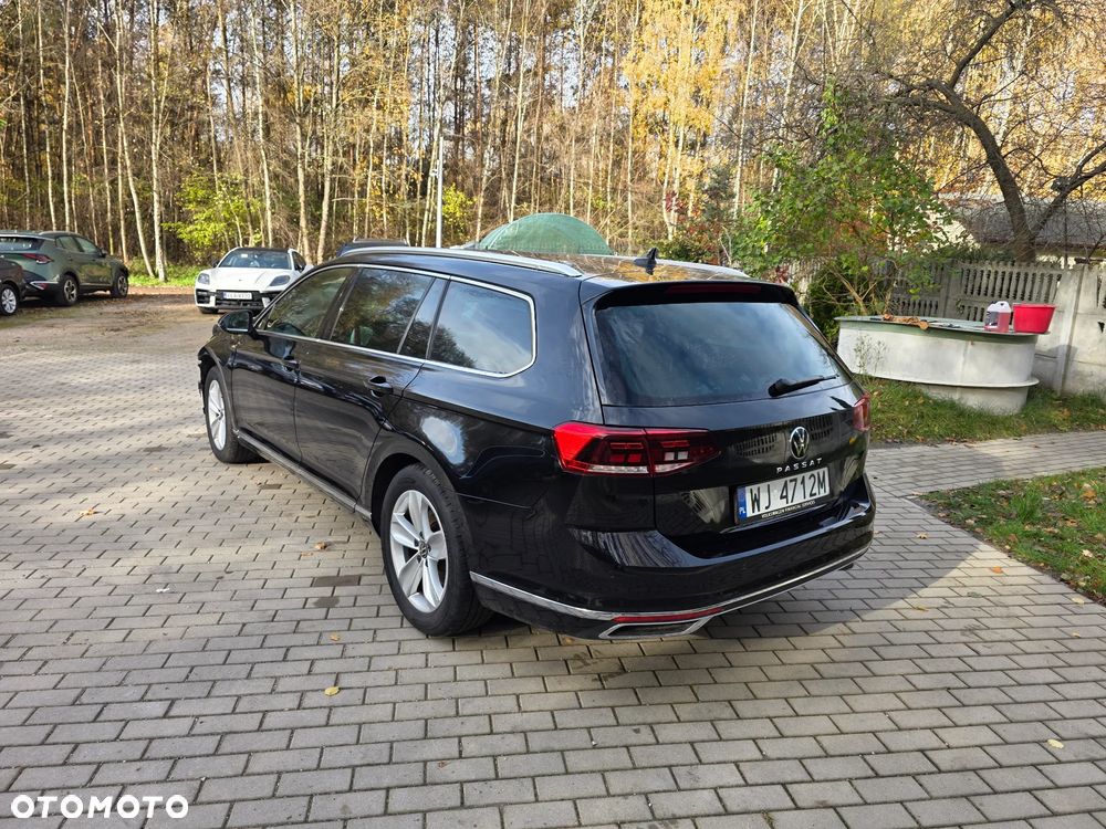 Volkswagen Passat 2.0 TDI EVO Elegance DSG - 1