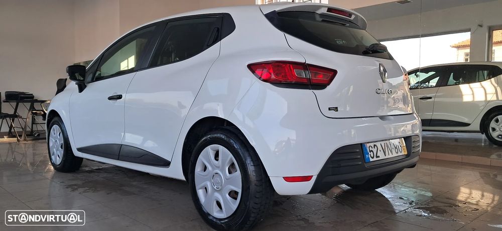 Renault CLIO VAN - 4