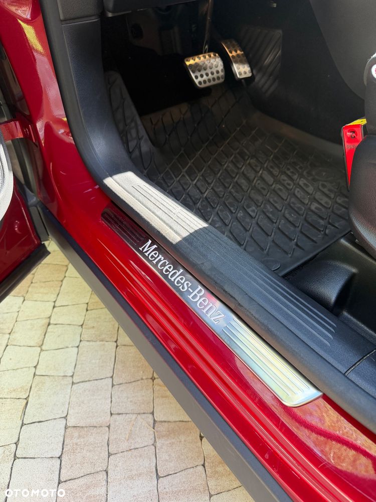 Mercedes-Benz GLA 250e AMG Line - 13