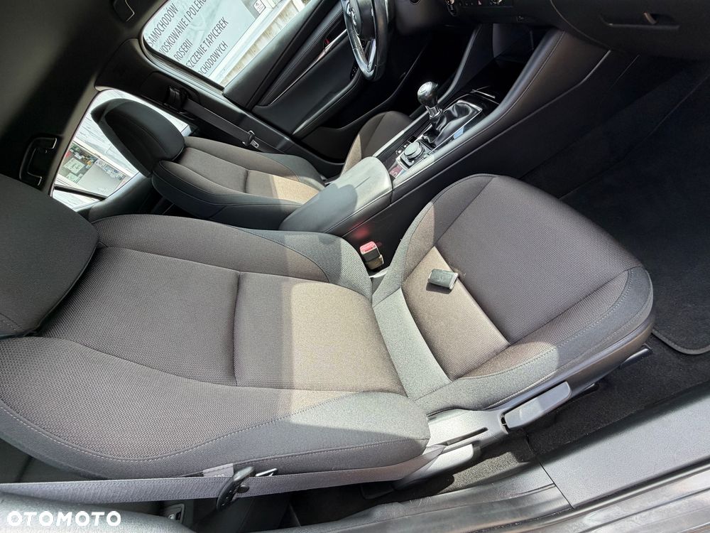 Mazda 3 - 19
