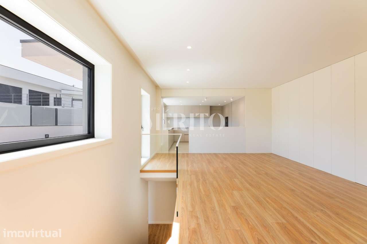 Andar Moradia T3 no 1.º Piso com Terraço de 63m2 – Pedra Furada, Barce - Grande imagem: 3/28
