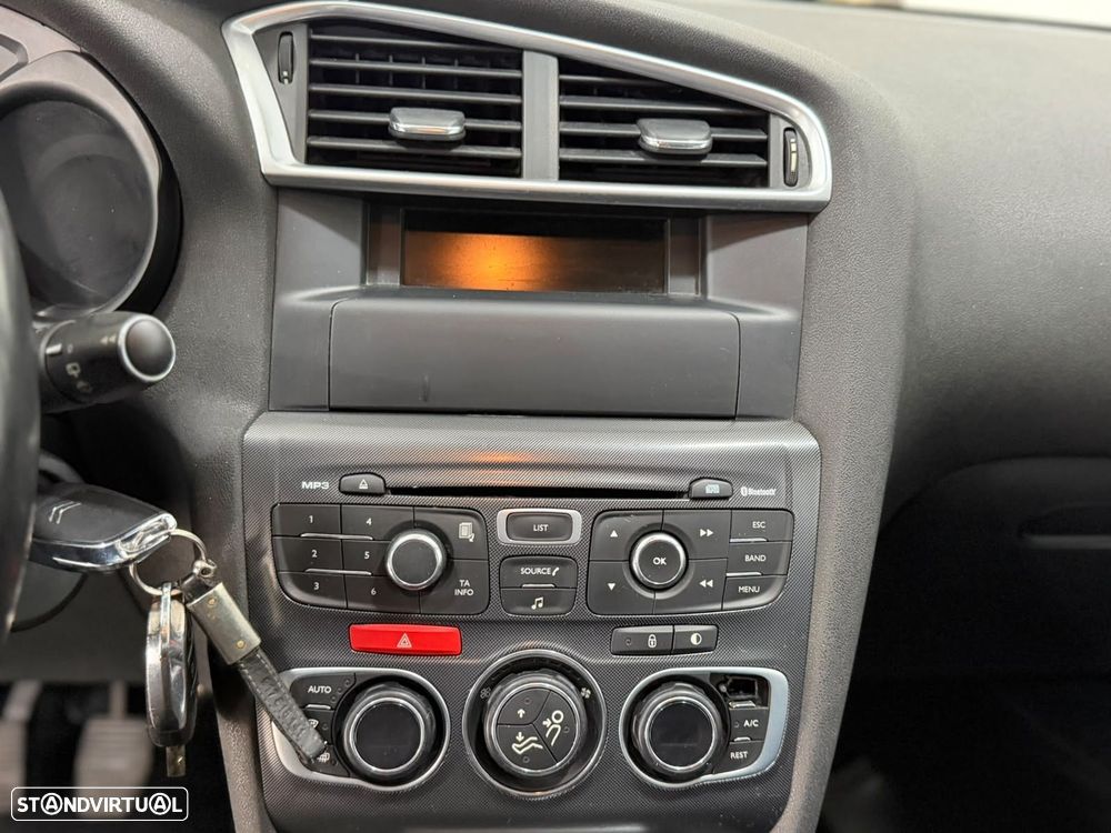 Citroën C4 1.6 HDi Attraction - 9