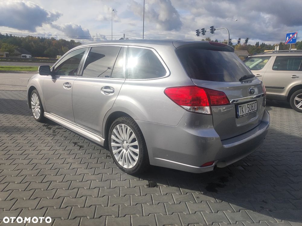 Subaru Legacy 2.5i GT - 8