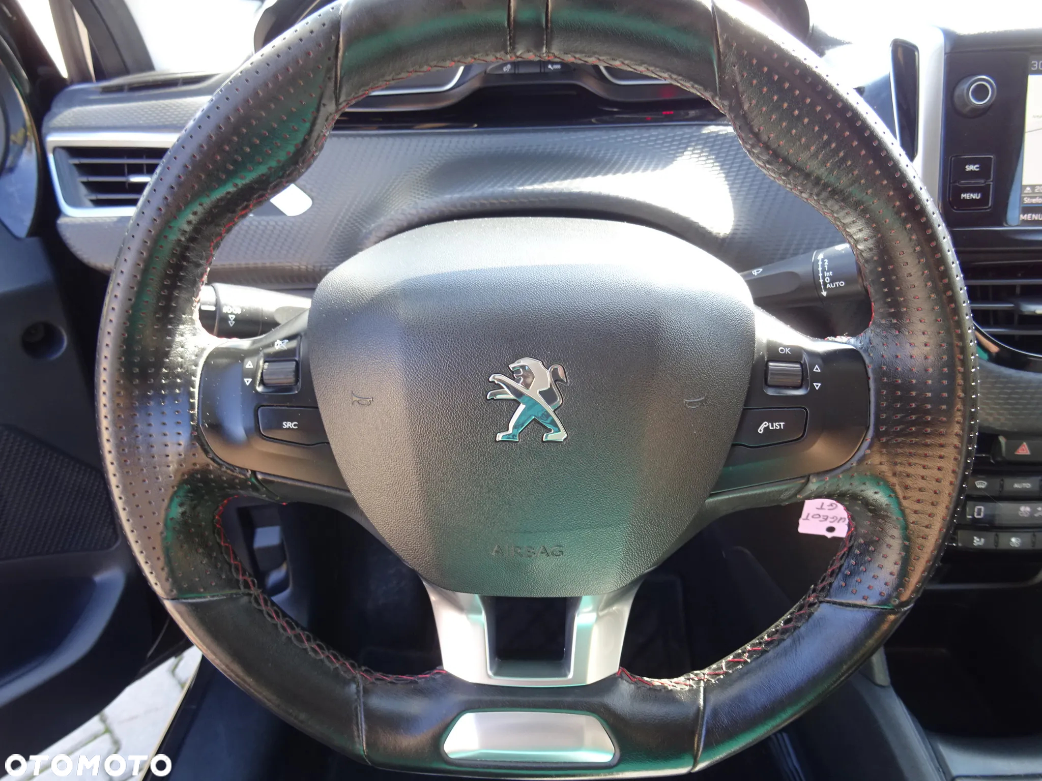 Peugeot 208 PureTech 110 Stop & Start Allure - 18