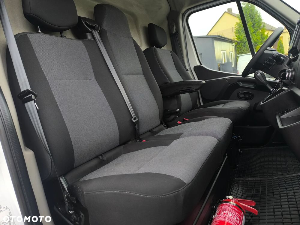 Nissan INTERSTAR - 14