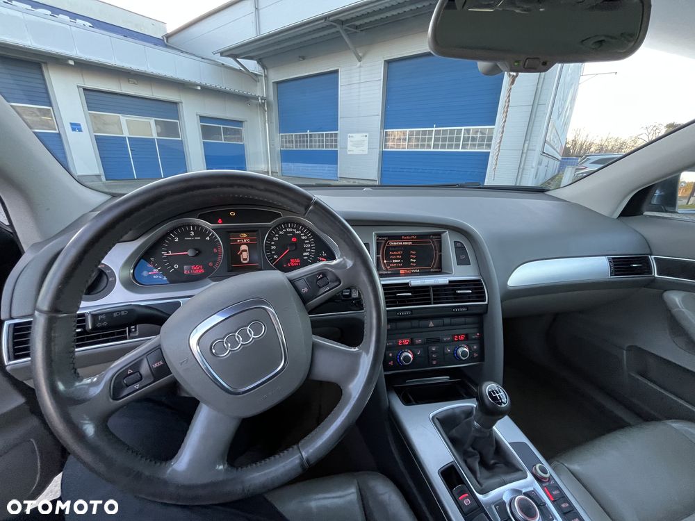 Audi A6 Avant - 32