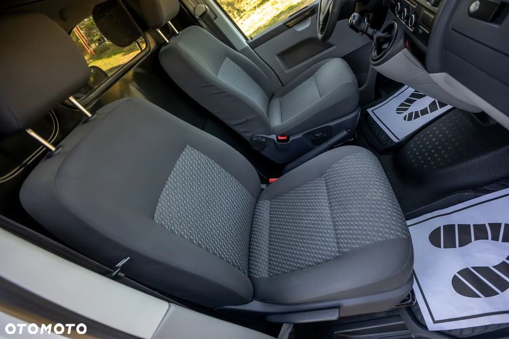Volkswagen T5 Transporter LONG - 18