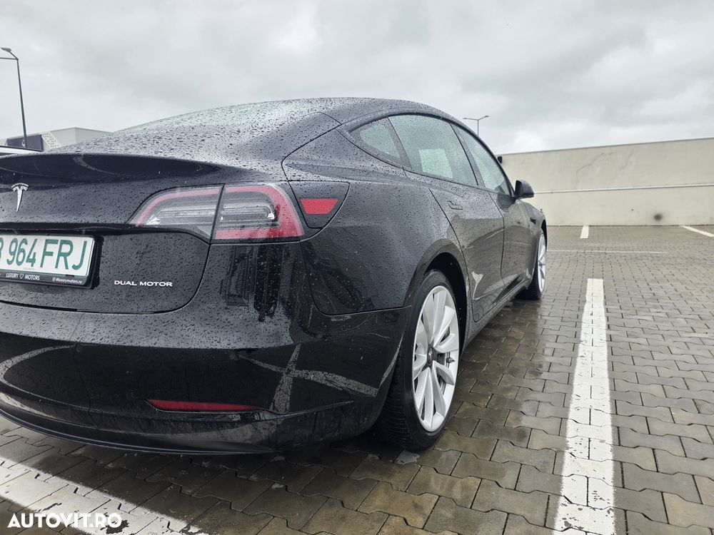 Tesla Model 3 - 11