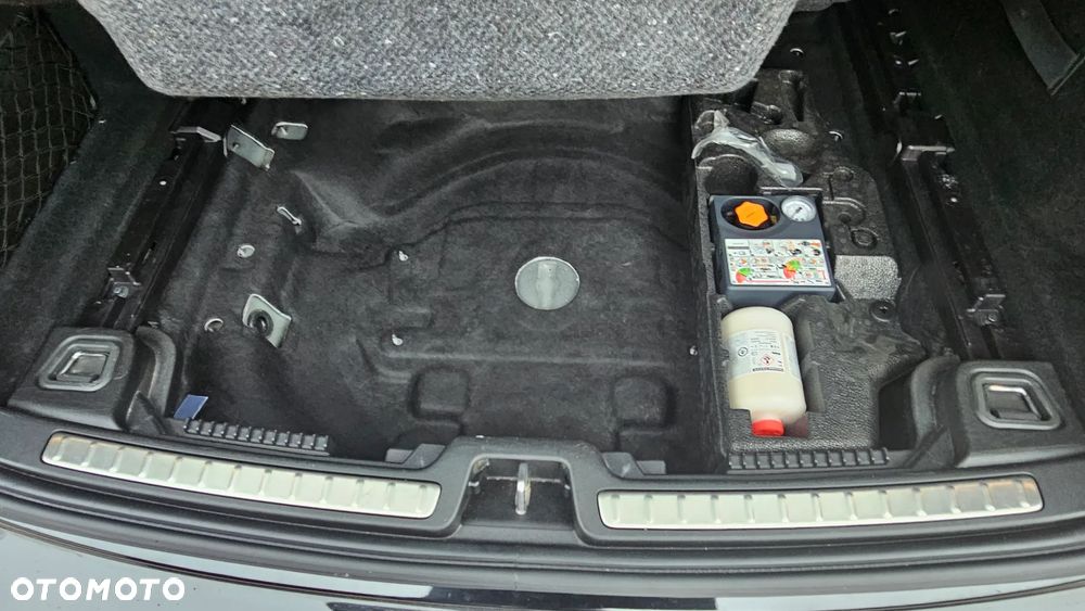 Volvo V60 D3 Momentum Pro - 17