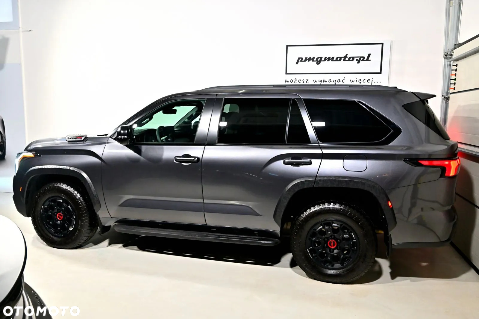 Toyota Sequoia - 11