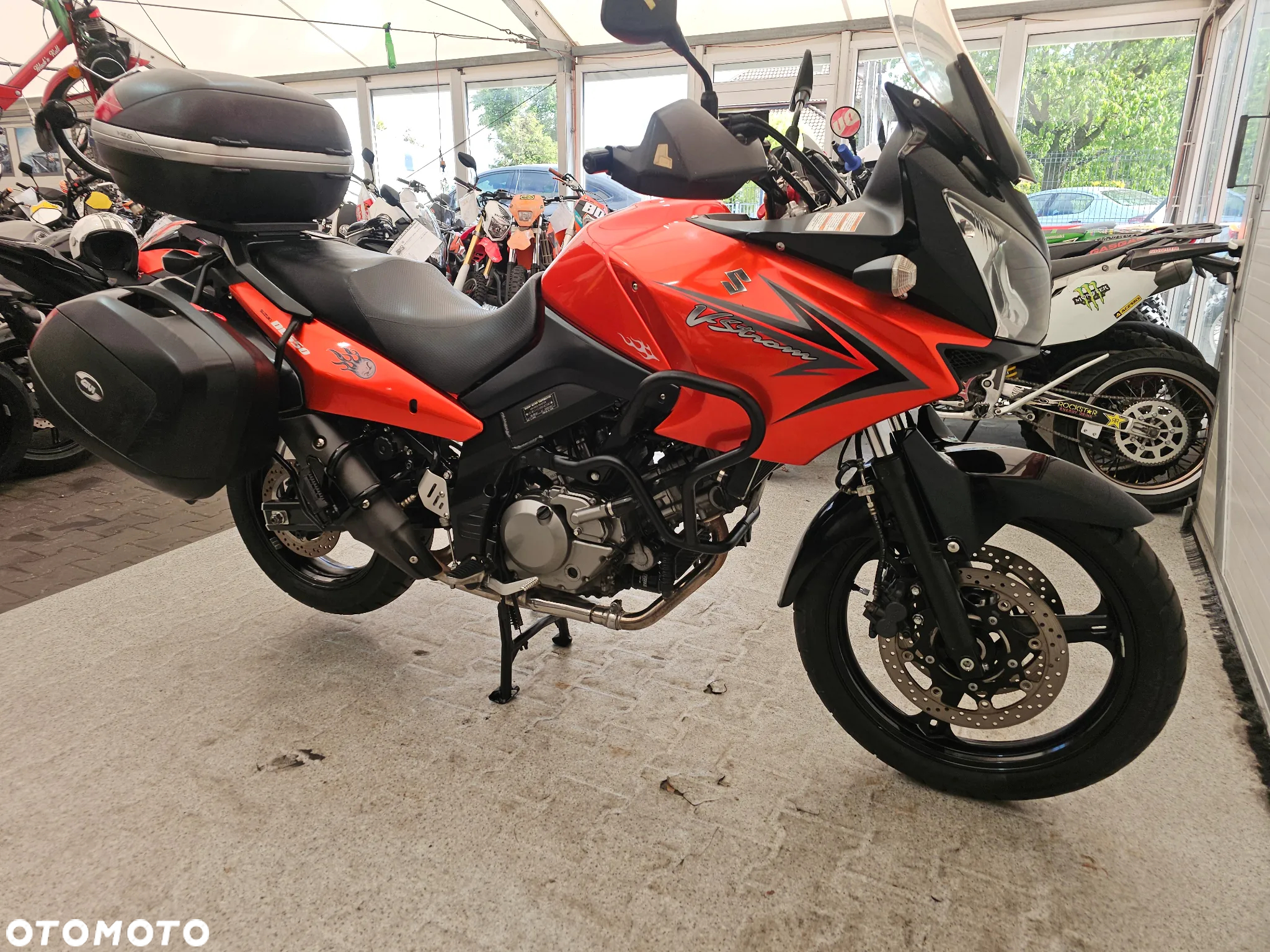 Suzuki DL - 30