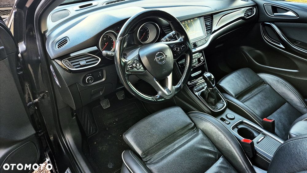 Opel Astra 1.6 T Enjoy S&S - 31