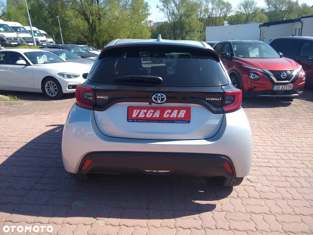 Toyota Yaris - 7