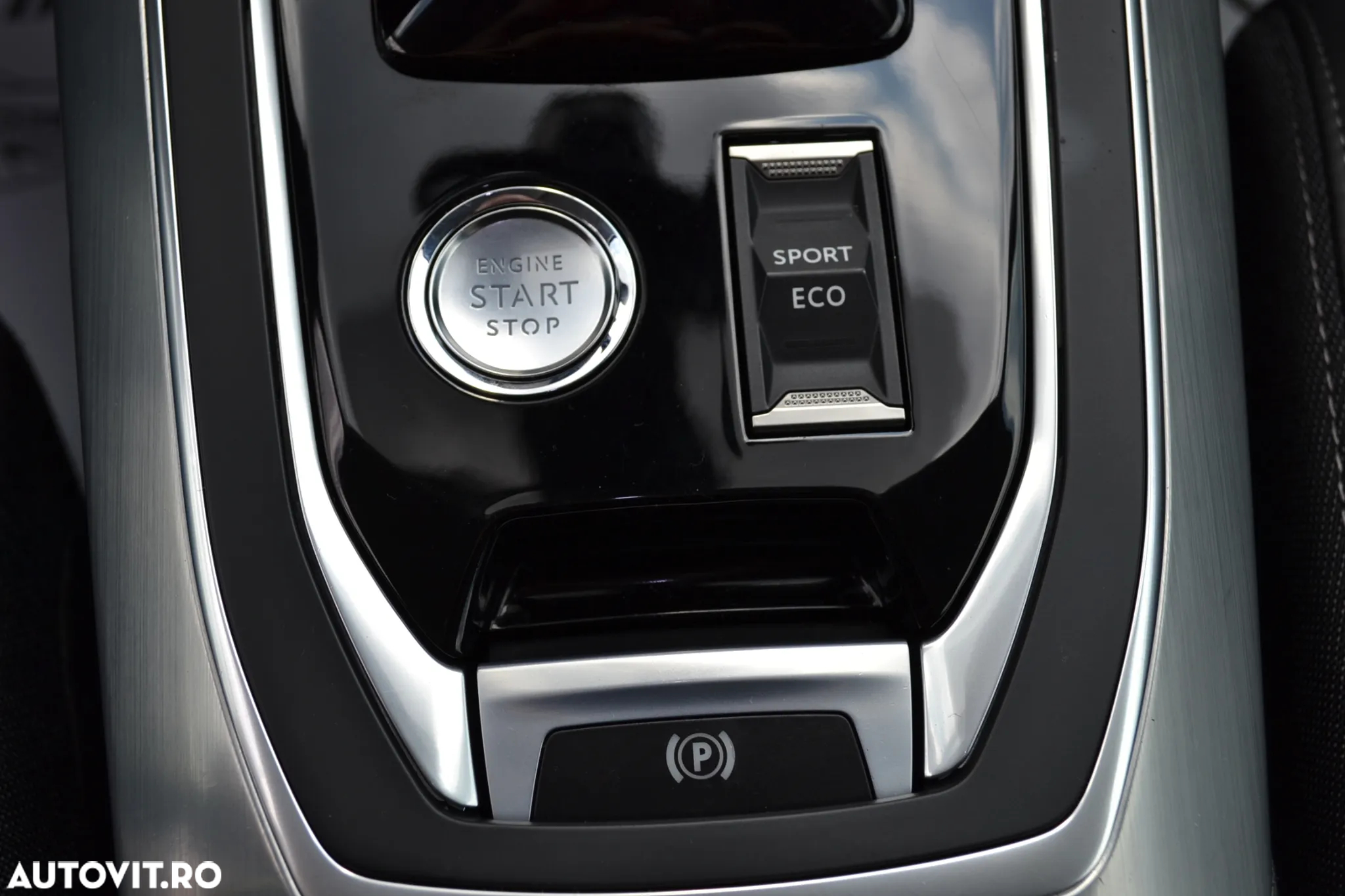 Peugeot 308 PureTech 130 EAT8 Allure - 26