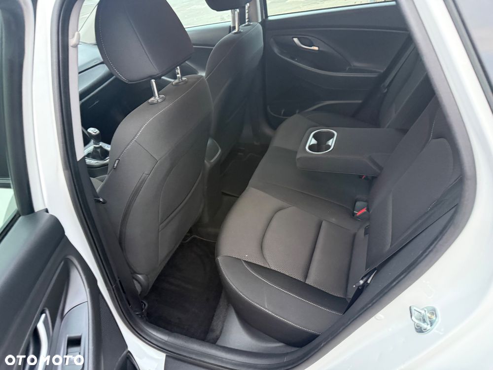 Hyundai i30 1.6 CRDI Passion - 14