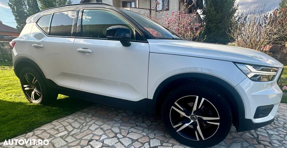 Volvo XC 40 D4 AWD R-Design - 6