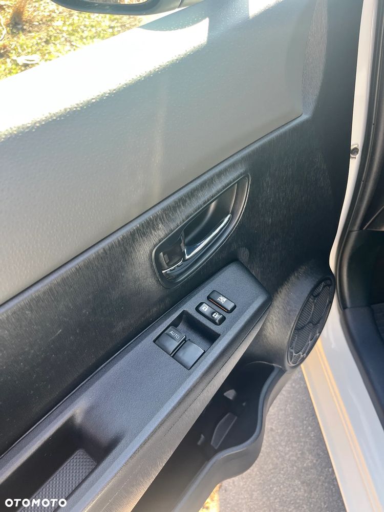 Toyota Yaris - 9