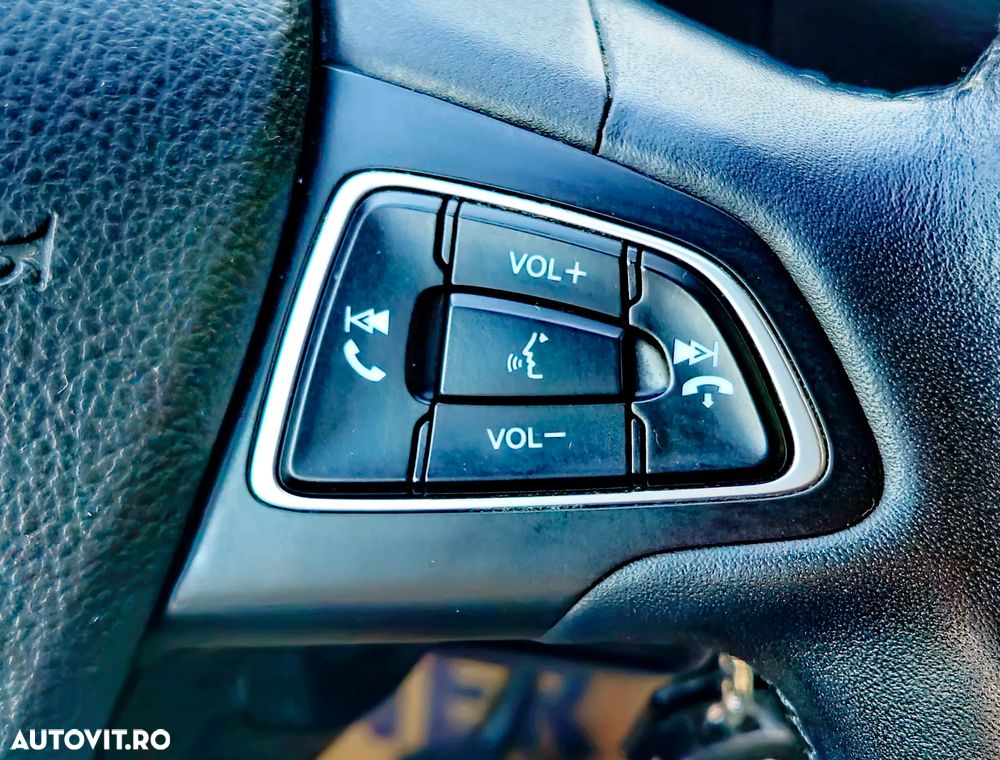 Ford Grand C-Max - 19