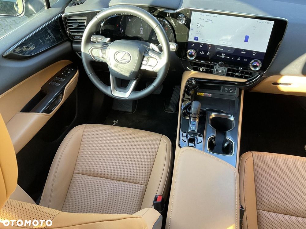 Lexus NX 350h Prestige AWD - 18