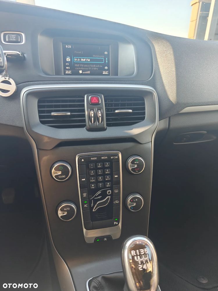 Volvo V40 T3 Kinetic - 6