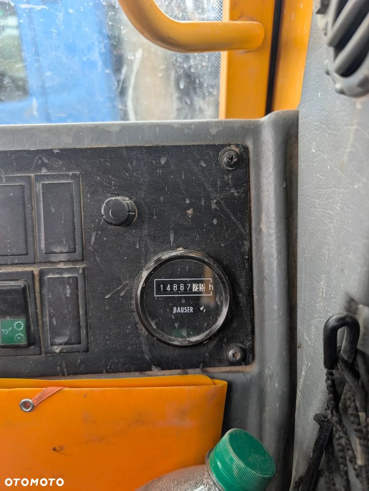 Volvo L180E - 10