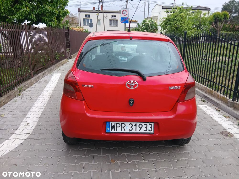 Toyota Yaris - 5