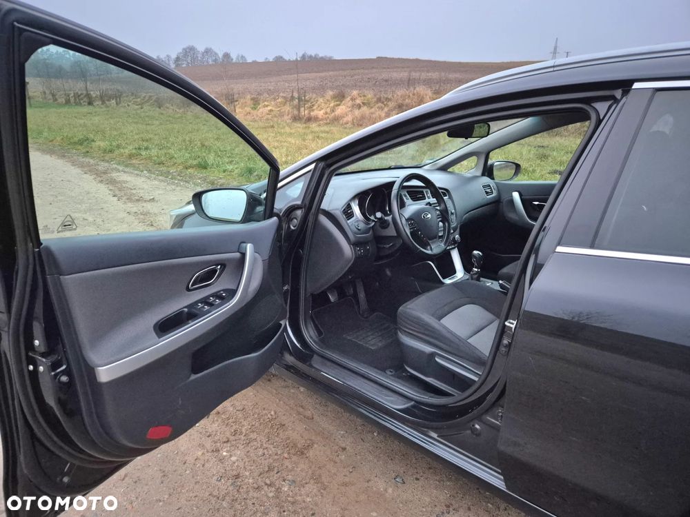 Kia Ceed 1.6 GDI Edition 7 - 10