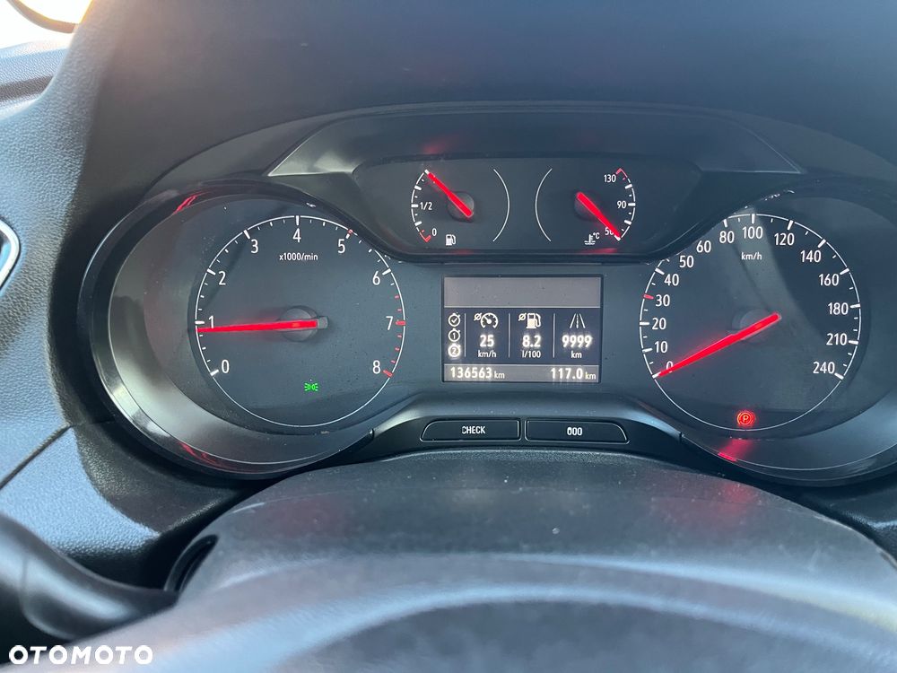 Opel Grandland X 1.2 T GPF Design Line S&S - 30