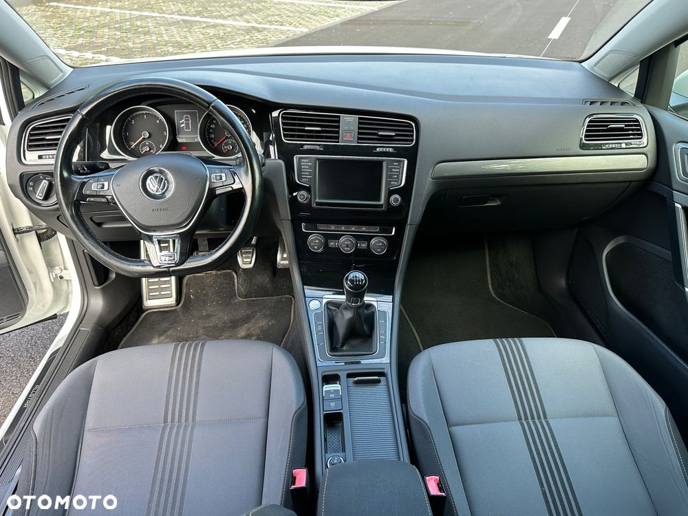 Volkswagen Golf 2.0 TDI SCR Highline - 8