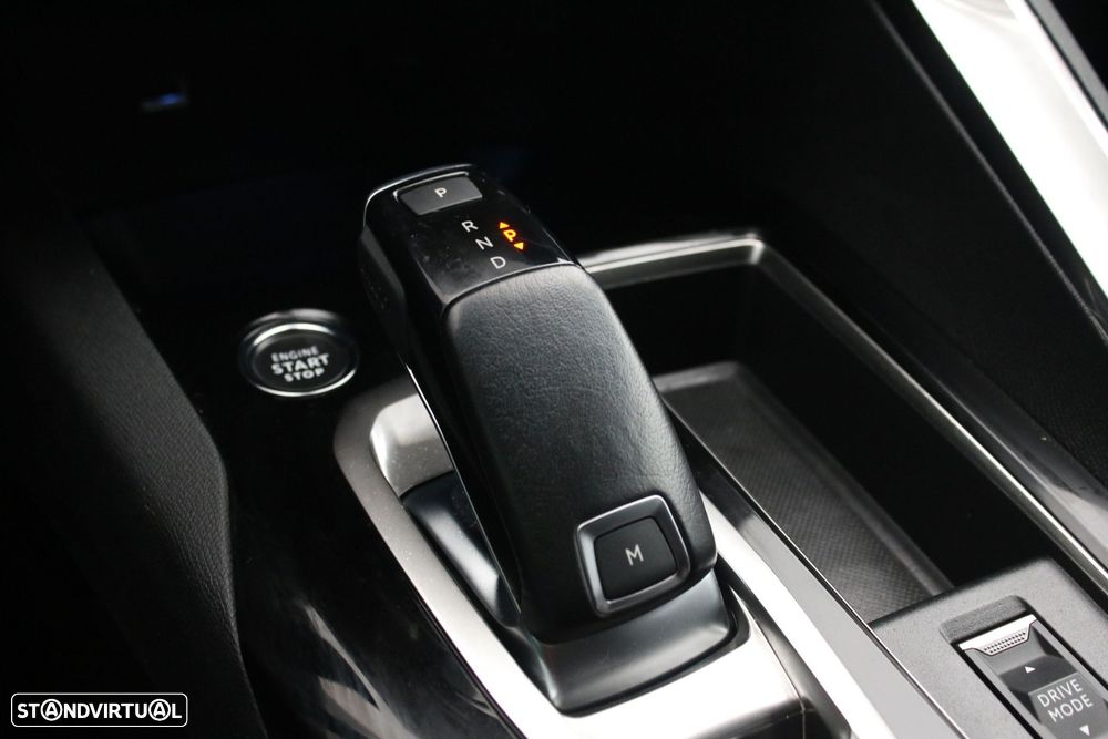 Peugeot 3008 1.2 PureTech Allure Pack EAT8 - 16