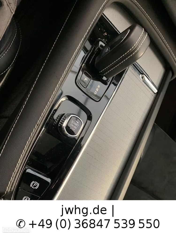 Volvo XC 90 D5 AWD Geartronic RDesign - 16