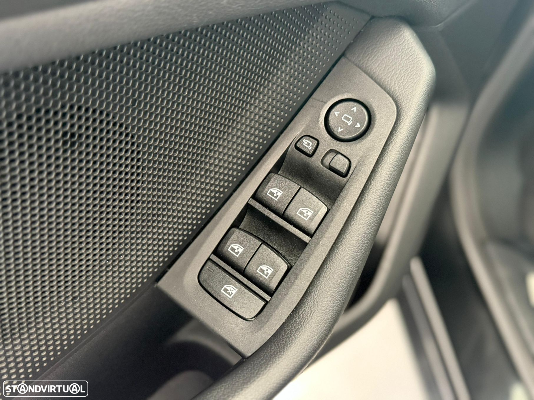 BMW 116 i Advantage - 12