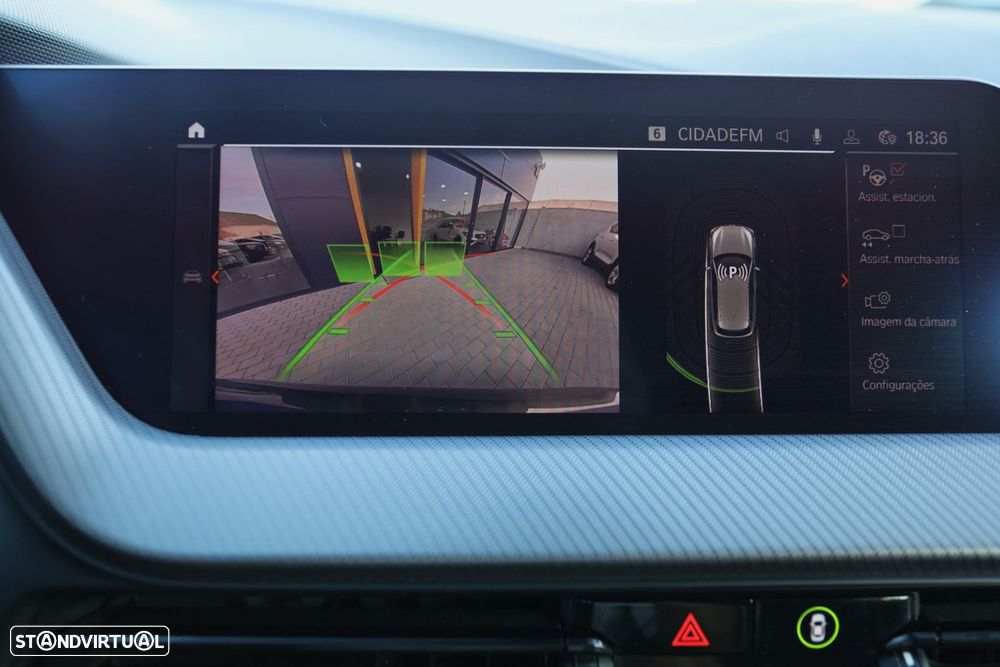 BMW 116 d Pack Desportivo M Auto - 13