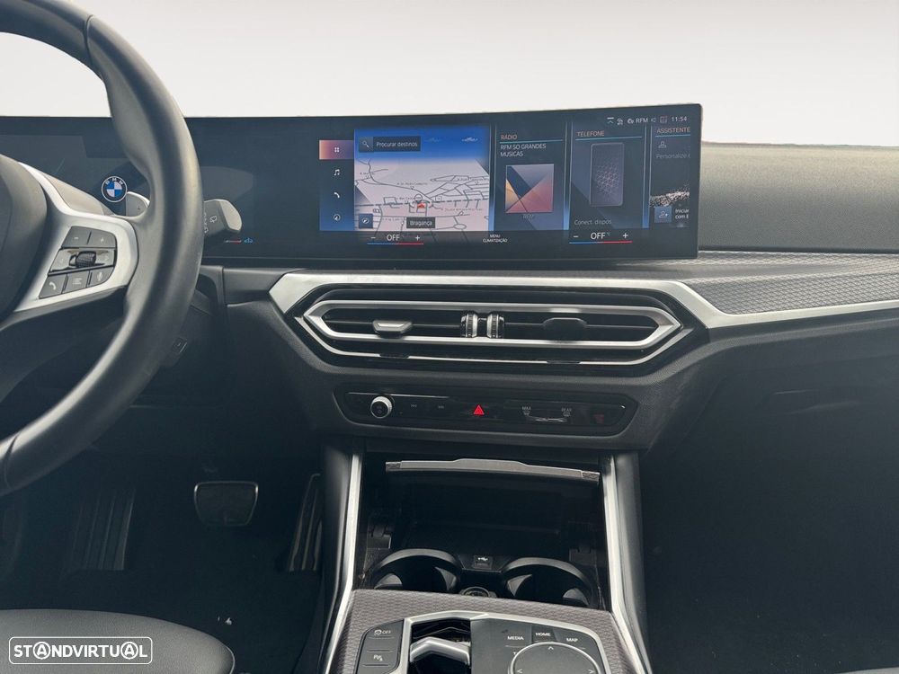 BMW 320 d Touring Pack Desportivo M Auto - 11