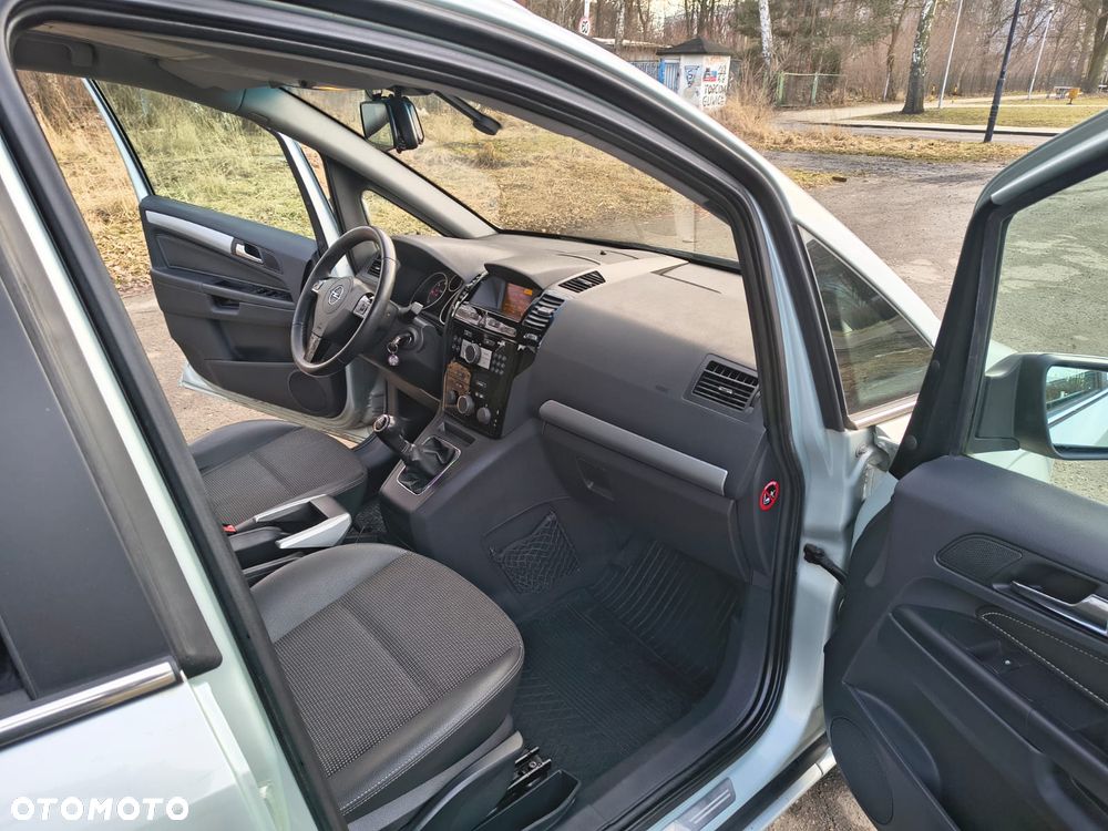 Opel Zafira 1.7 CDTI Cosmo - 9