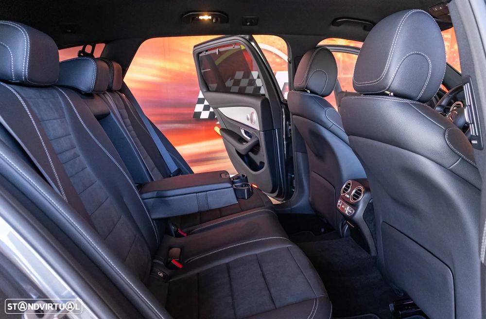 Mercedes-Benz E 220 d AMG Line 7L - 33