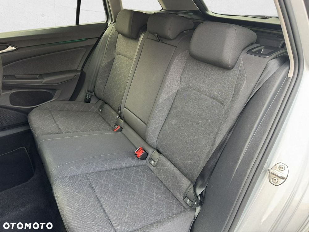 Volkswagen Golf - 21