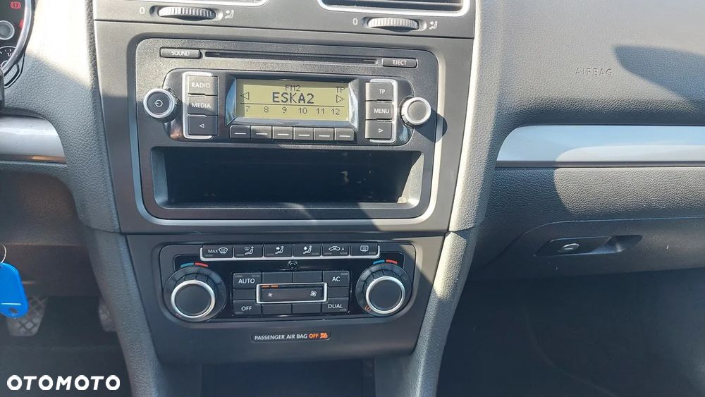 Volkswagen Golf - 11
