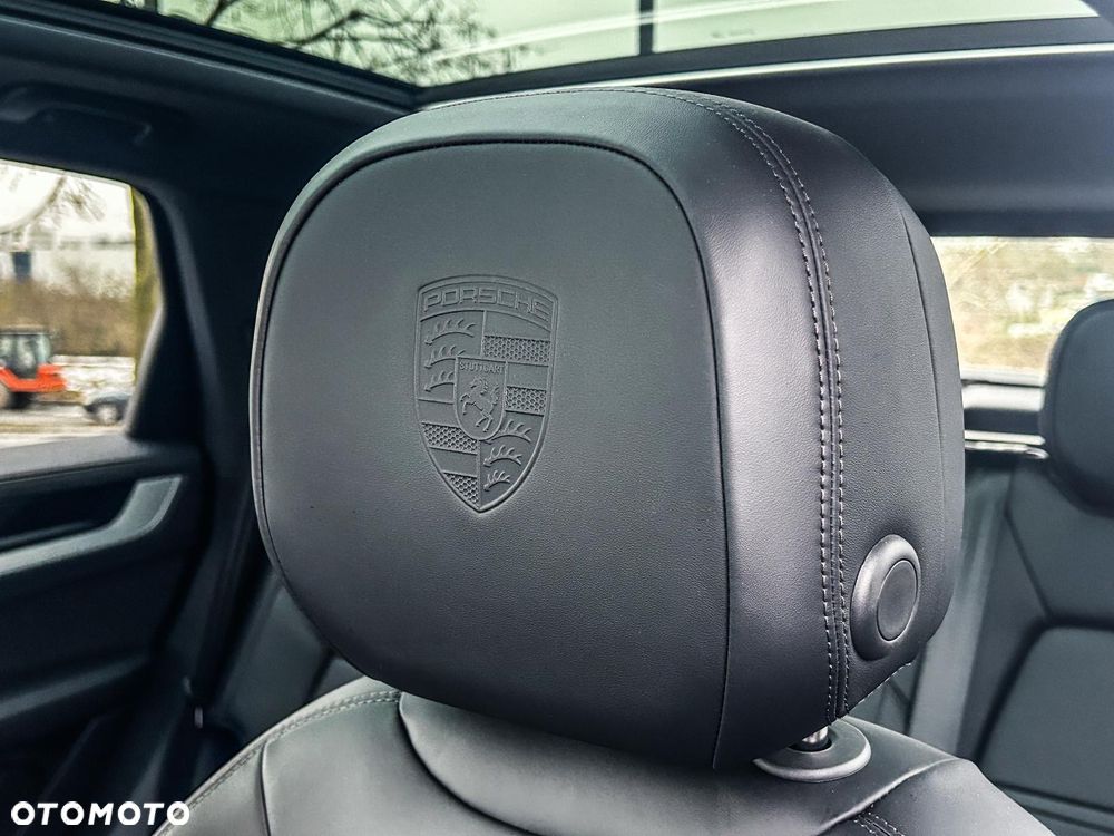 Porsche Cayenne E-Hybrid PHEV - 16