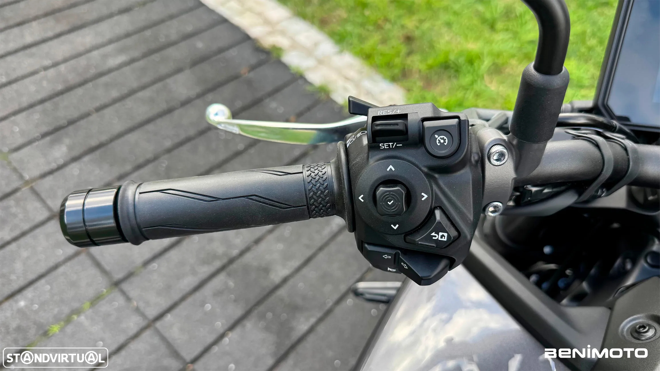 Yamaha MT-09 - 10